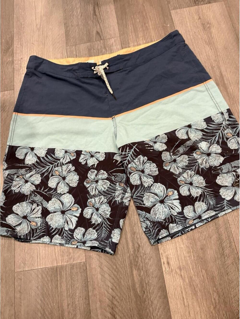 Salty Crew Board Shorts Floral Hibiscus Swim Trunks Mens Size 40"